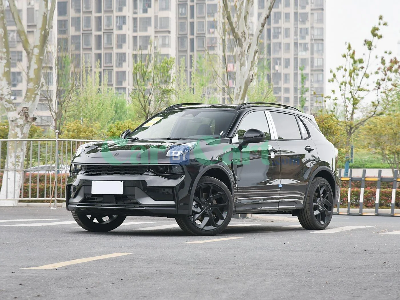 لينك&كو Lynk & Co 01 2025