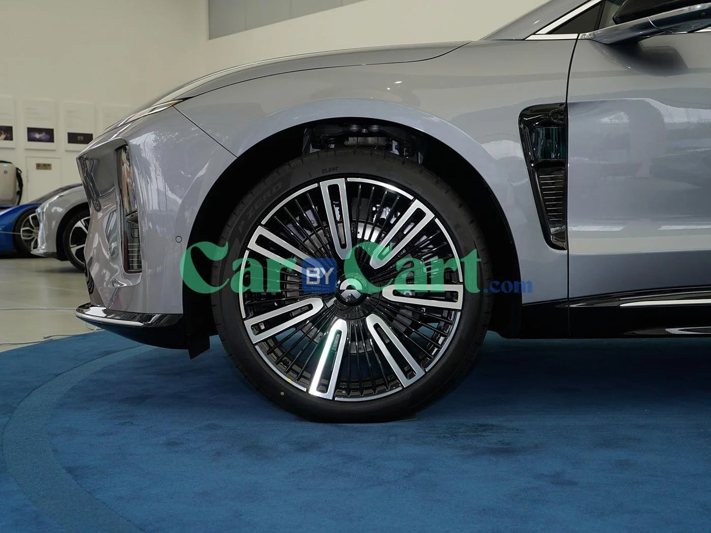 أسود لامع 23بوصة