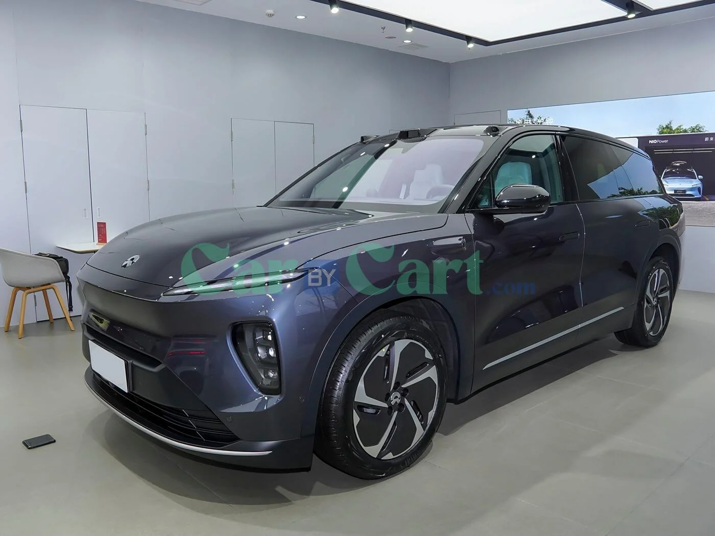 نيو اي اس 8 2025