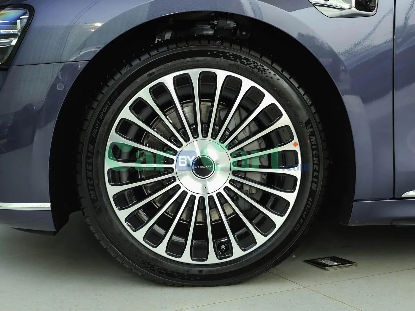 نجمة شعاعية متعددة 20بوصة