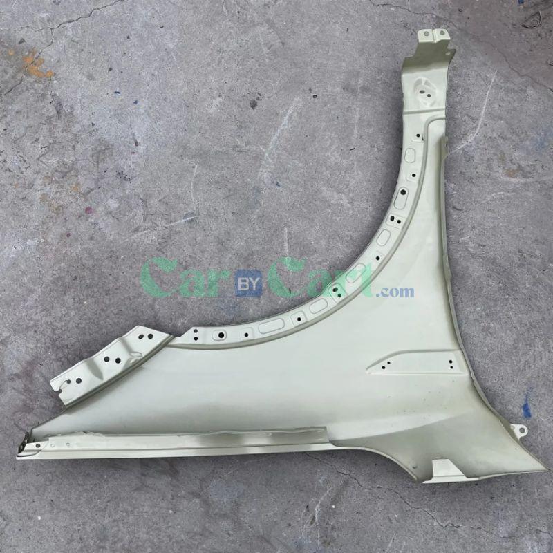 X70 front left and right fenders