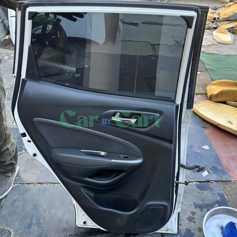 CS15 rear door