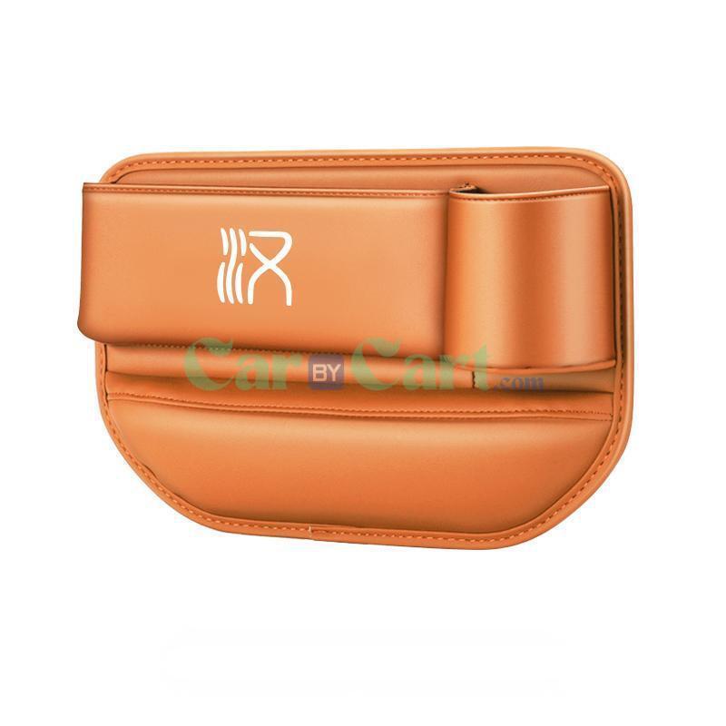 24 Han DM-i Smart Leather storage box for the passenger pilot's slots