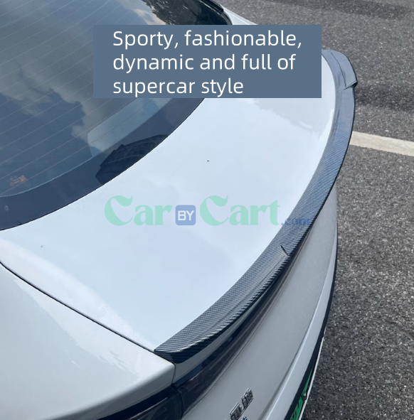 سيارة 2025 BYD Seal 06DM-i مزودة بتقنيات ذكية ومزيّنة بألياف الكربون وخلفيات شفرات.