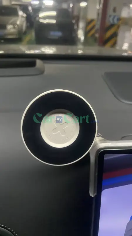 2025 Li Auto L9 Magnetic phone holder