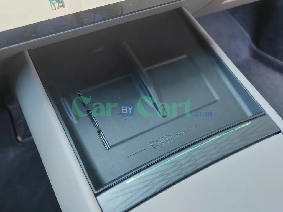 2025 LYNK&CO Z10 Water cup pad+wireless charging silicone pad