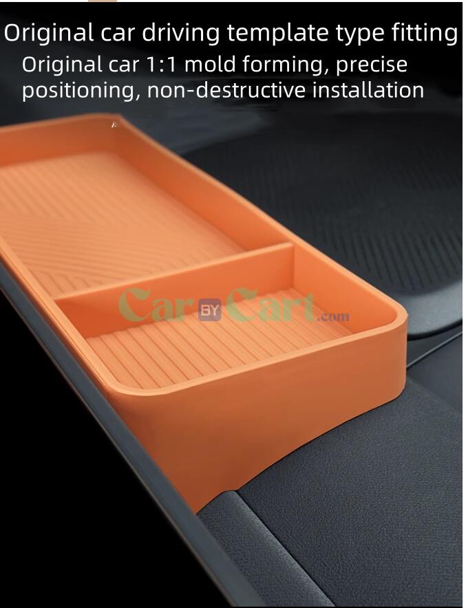 2025 LYNK&CO 900 Storage box behind the screen