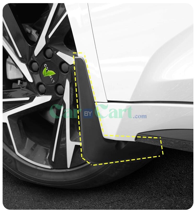 2024 LYNK & CO 07 واقي الطين