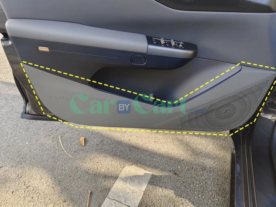 2024 LYNK & CO 07 وسادة باب السيارة المضادة للركلة