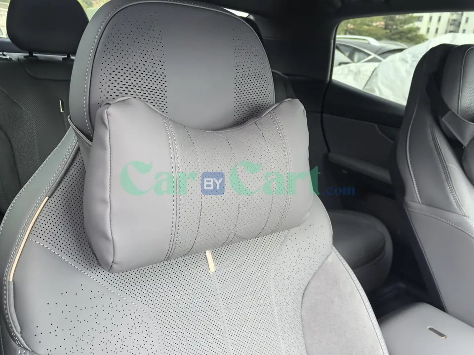 2024 LYNK&CO 07 Headrest+lumbar support