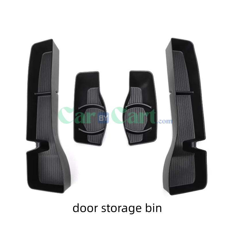 TANK 300 accessories set inside